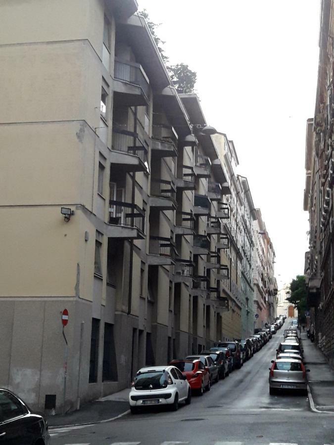 Happy Holidays Welcome Trieste Exterior photo